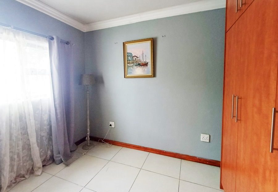 7 Bedroom Property for Sale in Kleinmond Western Cape